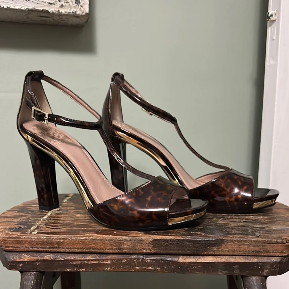 VINCE CAMUTO Tezer Tortoise Shell Patent Leather T-Strap Heels